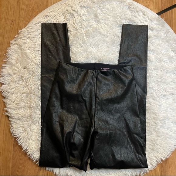 Commando High Waisted Faux Leather Leggings in Black - Picture 3 of 11
